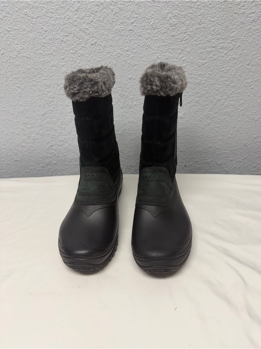 The North Face Black Winter Boots with Gray Faux Fur Cuff